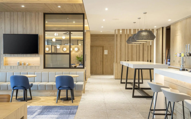Courtyard by Marriott Inverness Airport