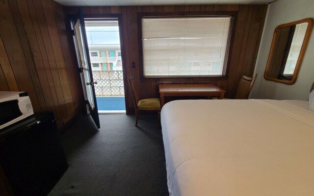 The Crest - Hampton Beach