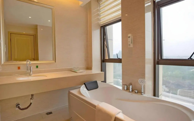 Vienna International Hotel, Zhuhai North Station, Tangjiawan