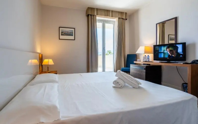 Capo Peloro Hotel Only Adults 12