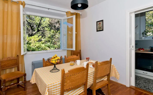 Comfortable Neda 58m2 next to beach&Old Town