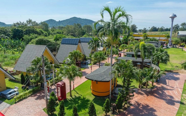 Apinya Resort Bangsarey
