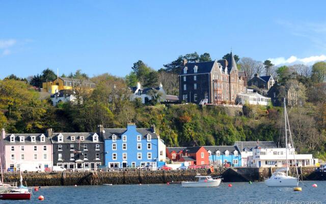 Western Isles Hotel