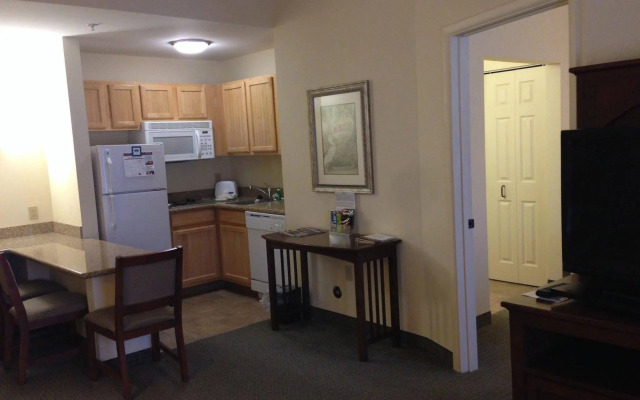 Staybridge Suites Cleveland Mayfield Heights Beachwood by IHG