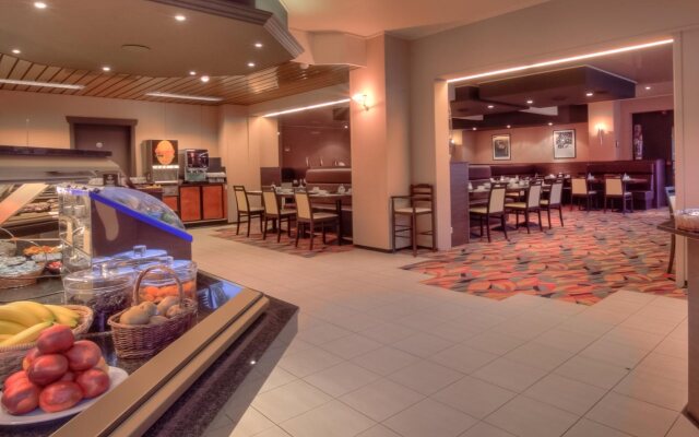 B&B HOTEL Mons Centre