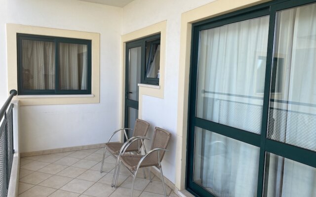 Oceanview Bliss in Albufeira Retreat Over Oldtown