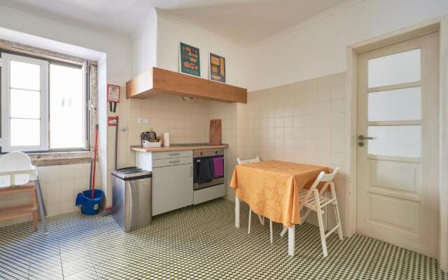 Aesthetic Riverview Apartment in Historical Lisbon