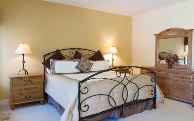 Villa 5-Broken Top-Hot Tub-2BR/2B