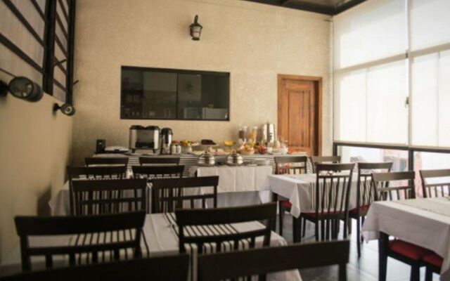 Hatfield Casa Hotel
