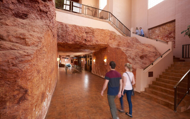 Desert Cave Hotel