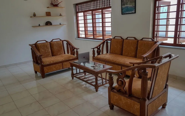 White Villa Beach Resort