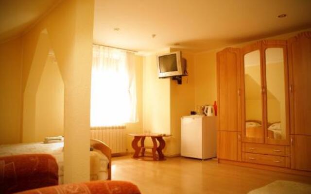 Cozy Rooms