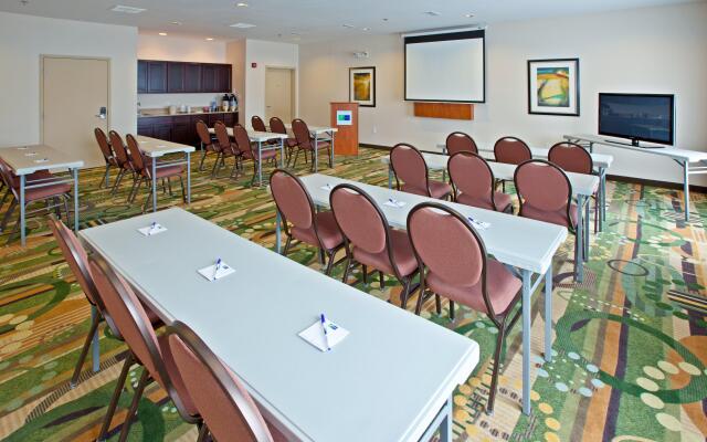 Holiday Inn Express Hotel & Suites Shelbyville Indianapolis by IHG