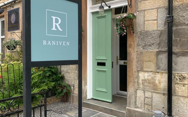 Raniven Guest House
