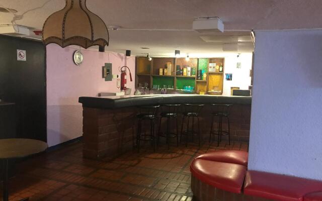 Savoy Inn
