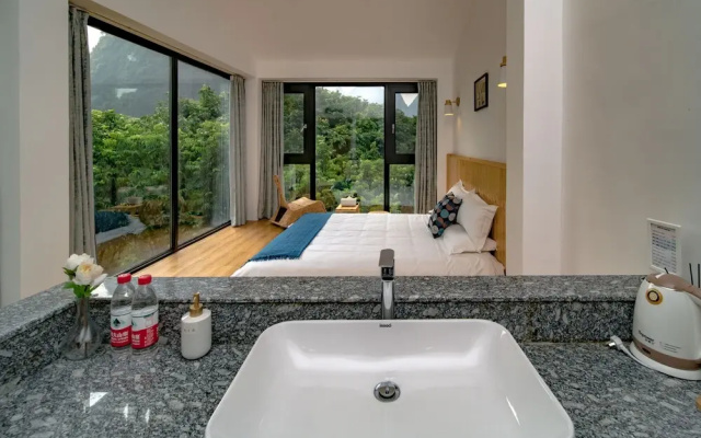 Yangshuo Serene Cove Hotel