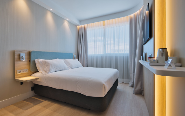 Holiday Inn Express Madrid Airport by IHG - Image 3