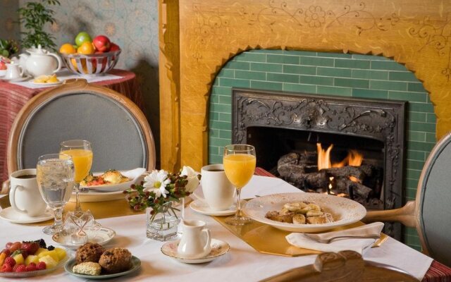 The Kalamazoo House Bed & Breakfast