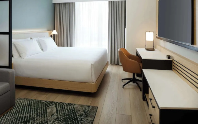 Hyatt Place Montreal Airport
