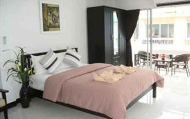 Oceans 7 Beach Guesthouse