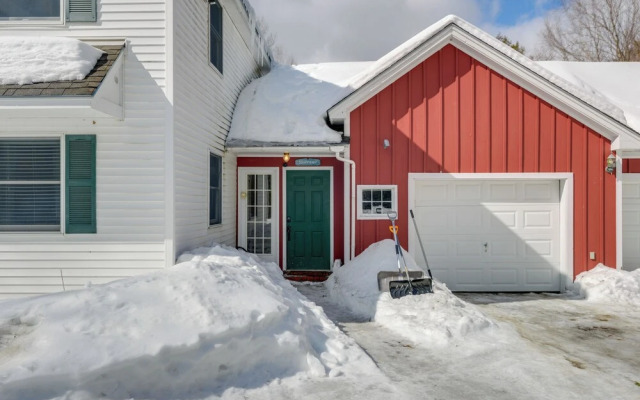 Ski, Golf & Hike: Spacious Dover Retreat!