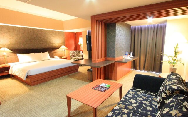 Treva International Hotel