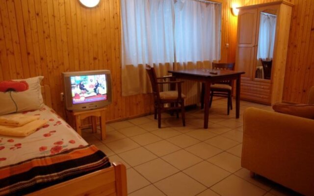 Alen Mak Hotel