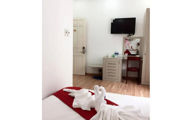 The Carnation Hotel Da Nang