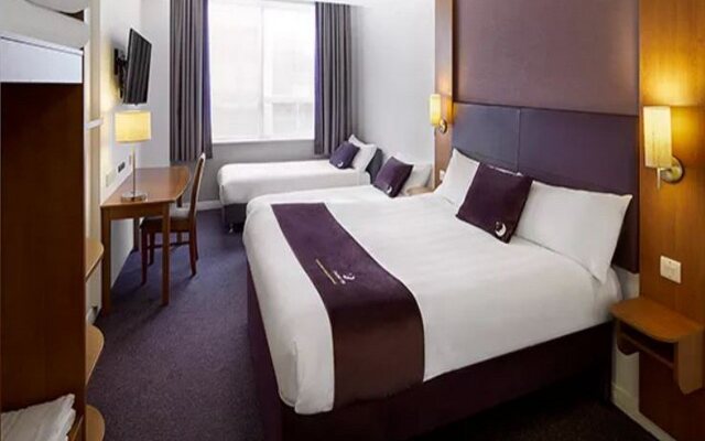 Premier Inn Manchester Trafford Centre Sth