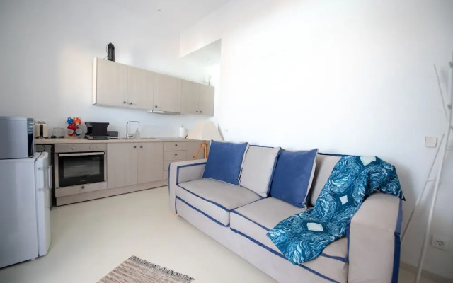 Amaris Residence