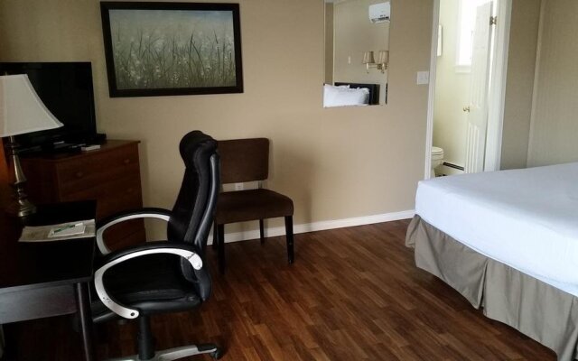 Middleton Motel & Suites