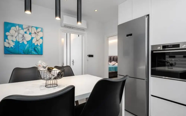 Lavender Luxury Apartment in Rhodes