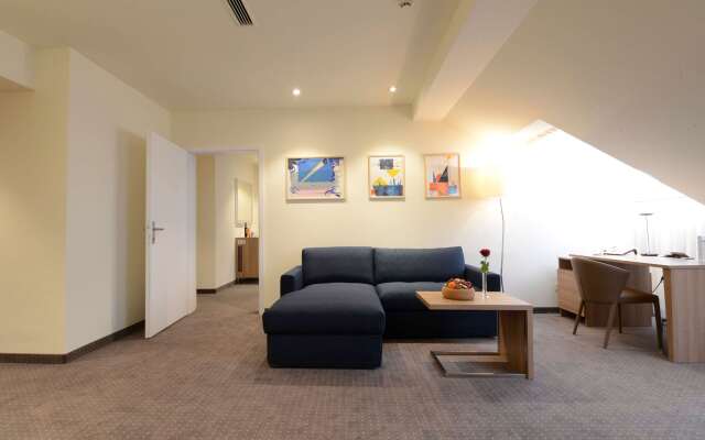 HiLight Suites Hotel