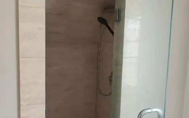 3min to beach 4 bedroom villa