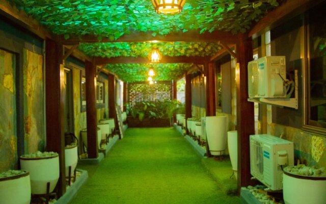 Gullivers Travel Hotel