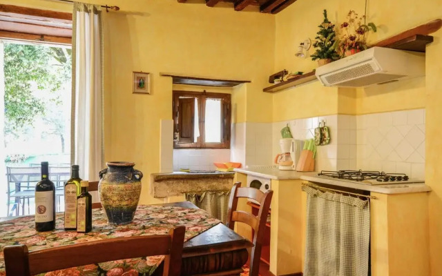 Stunning Holiday Home in Umbria with Hot Tub