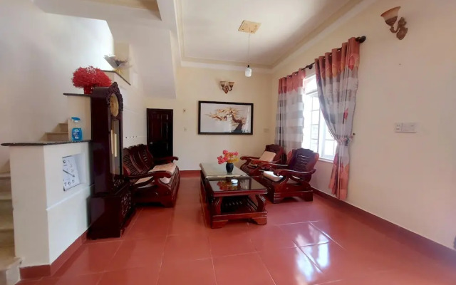 OYO 1244 H&k Villa