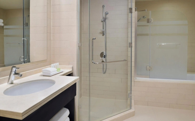 Le Meridien City Center, Doha