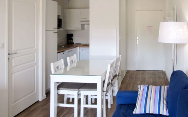Le Petit Pont (HUT301)