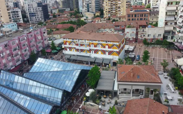 Bazaar Hotel