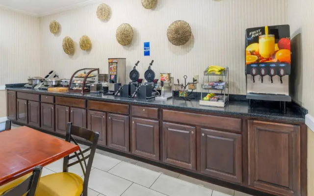 Holiday Inn Express Celina