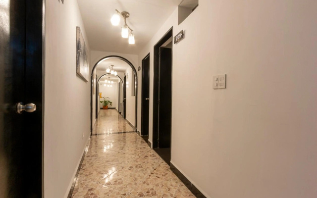 Hotel De León Estadio