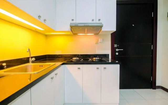 Spacious and Comfy 2BR Nifarro Park Apartment