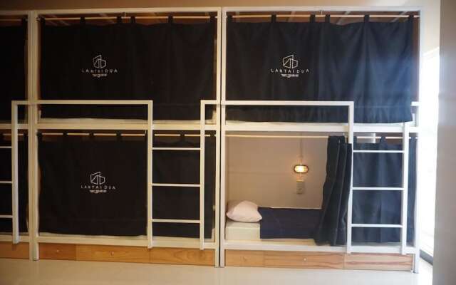 Lantai Dua Jogja - Hostel
