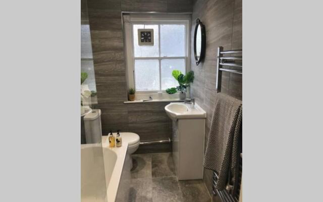 Recently Refurbished Old Town Apartment