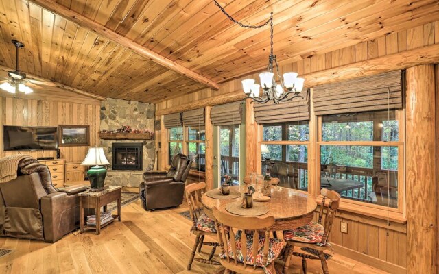 Fletcher Cabin: Wraparound Deck & Pond Access