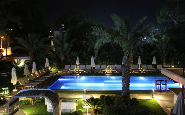 Sandora Boutique Hotel