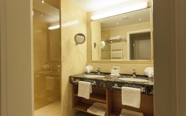 THERESA Wellness Genießer Hotel