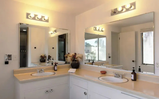 3BR Designer Hideaway w/ Private Pool, spa
