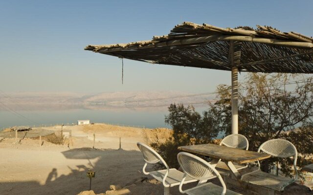 Metzoke Dragot Hostel